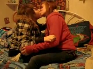 2 Teen Girls Get Horny While love-making On Bed