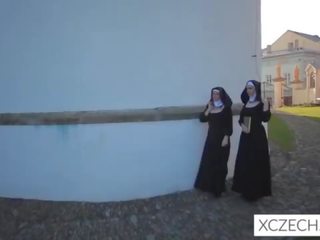 Gal bizzare voksen klipp med catholic nonner og den monster!