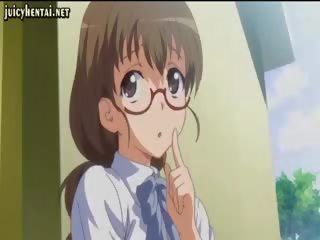 Berpayu dara besar anime teenie mendapat basah
