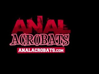 Analacrobats strapon lesbiete anāls 3 ceļi